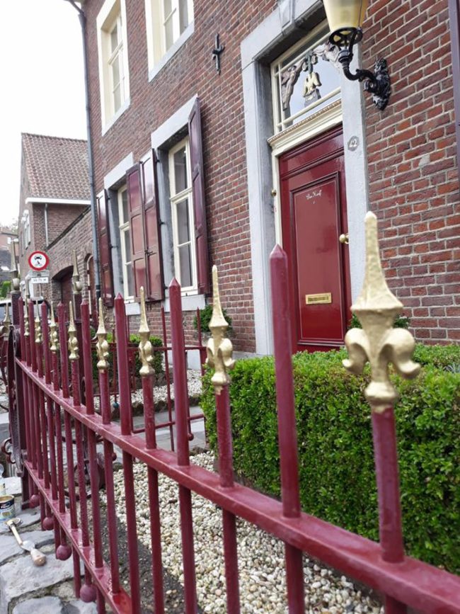 Hekwerk Brugstraat | Schildersbedrijf Pepels